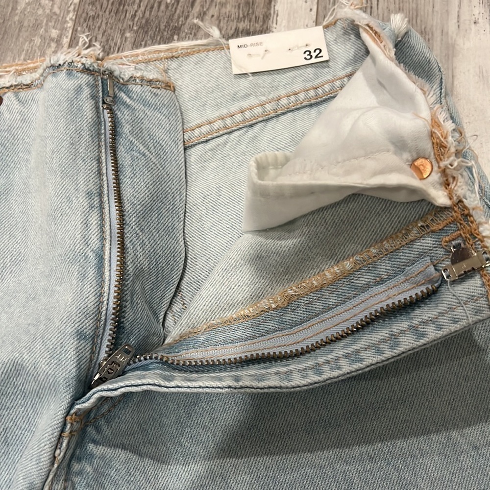 ZARA Mid Rise Shorts Size 0 - Picture 3 of 8